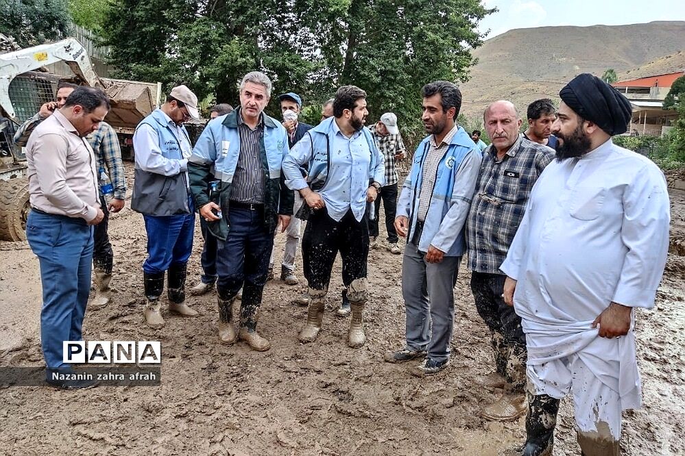 بازدید میدانی مسئولان شهرستان دماوند از روستاهای سیل‌زده رودهن