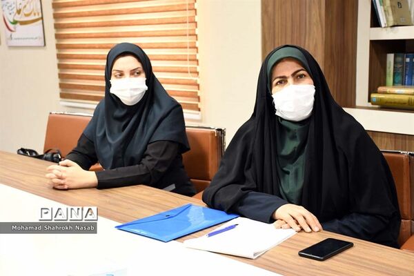دیدار نمایندگان دهمین دوره مجلس دانش‌آموزی با مدیرکل آموزش و پرورش خوزستان