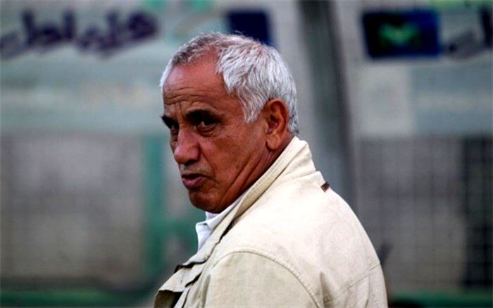 ‌اصغر شرفی: مگر قحط الرجال است که تاج قصد بازگشت دارد؟