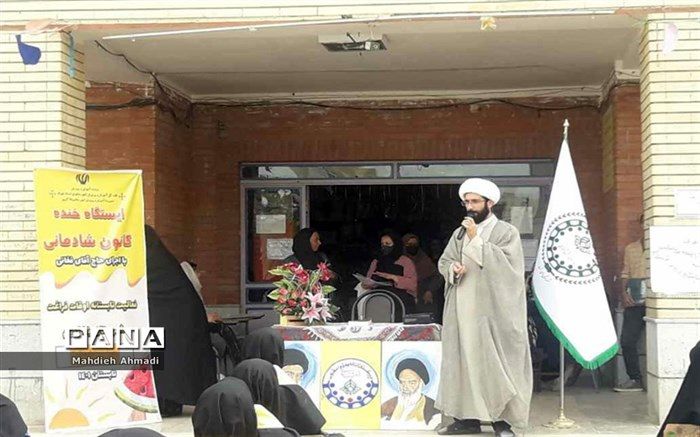 برگزاری فعالیت‌های تابستانی ایستگاه خنده در رباط کریم