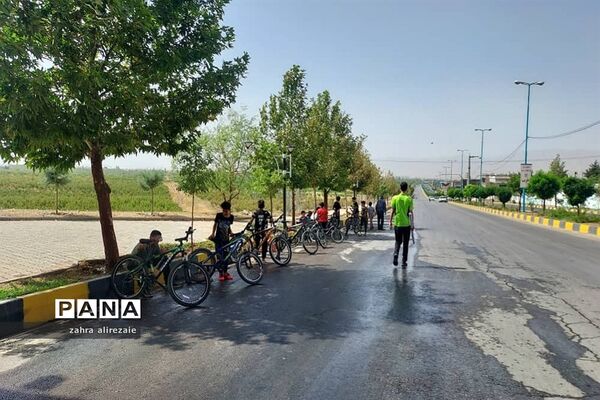 همایش دوچرخه‌سواری در شهر آبسرد دماوند