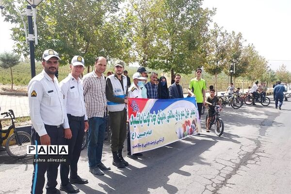 همایش دوچرخه‌سواری در شهر آبسرد دماوند