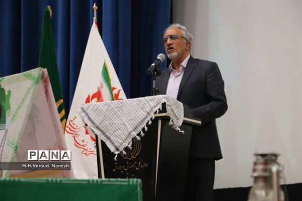رونمایی ازکتاب «وقتی بابا رئیس بود» -1