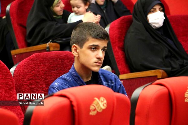 رونمایی از کتاب «وقتی بابا رئیس بود»-3