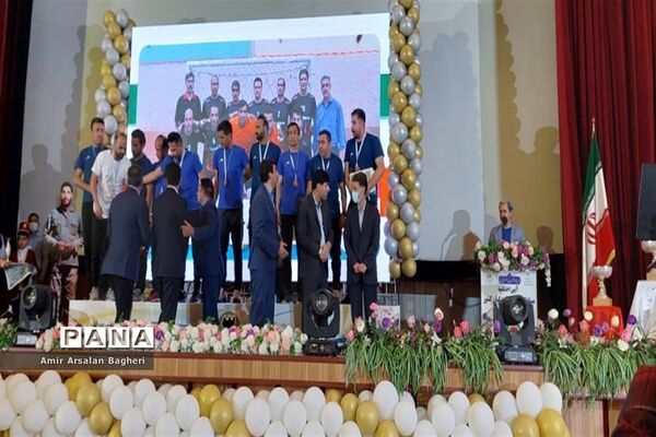 آیین اختتامیه مسابقات فوتسال فرهنگیان کشور در شیراز