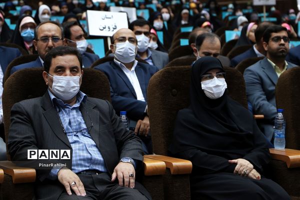 آیین افتتاحیه چهلمین دوره مسابقات قرآن، عترت و نماز دانش‌آموزان سراسر کشور (بخش دختران)