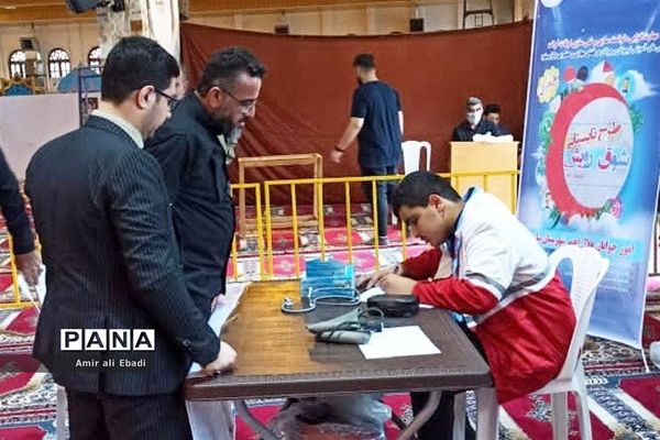 میز خدمت جمعیت هلال احمر ساری