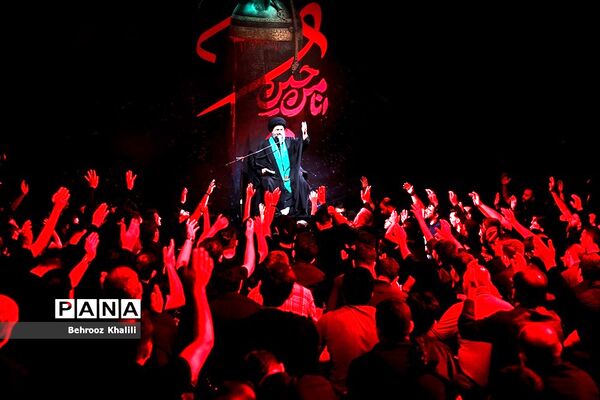 عزاداری شب اول محرم در امام‌زاده صالح(ع)