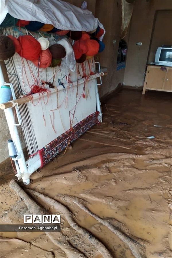 امداد‌رسانی به مردم سیل‌زده روستای بارده شهرستان بن