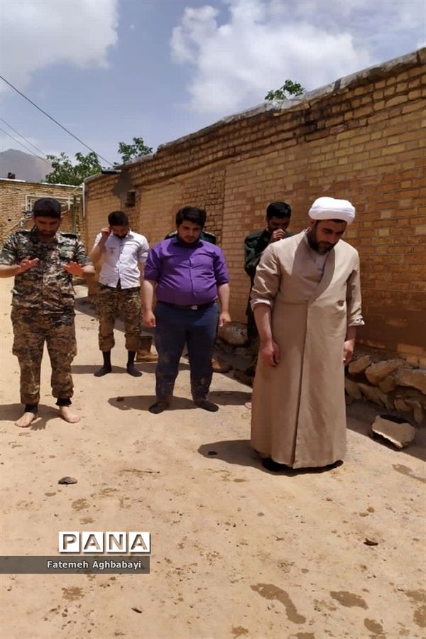 امداد‌رسانی به مردم سیل‌زده روستای بارده شهرستان بن