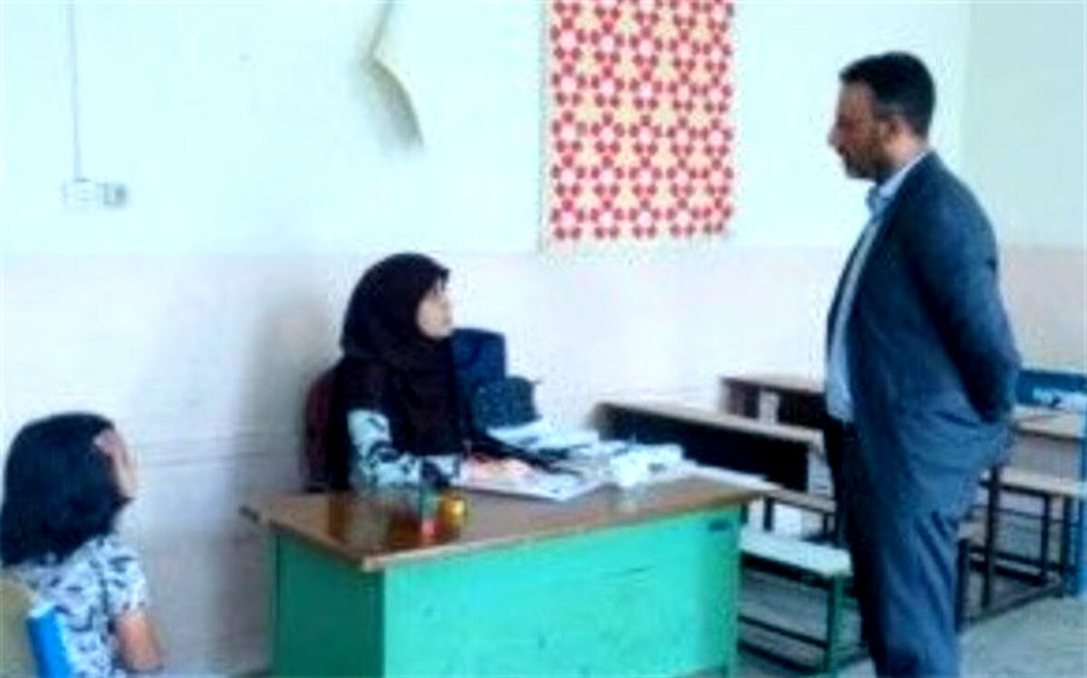 بازدید مدیر آموزش و پرورش اسلامشهر از روند برگزاری کلاس‌های تعمیق و تثبیت یادگیری