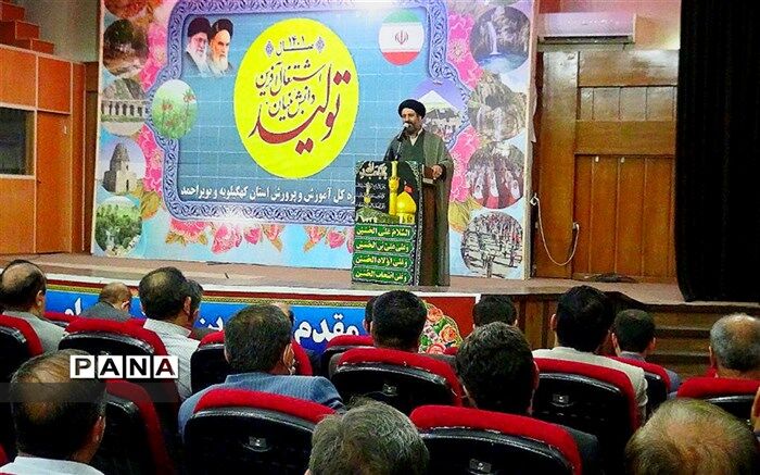تنها راه رسیدن به سعادتمندی جوامع بشری بهره گرفتن از درس‌های قیام عاشوراست