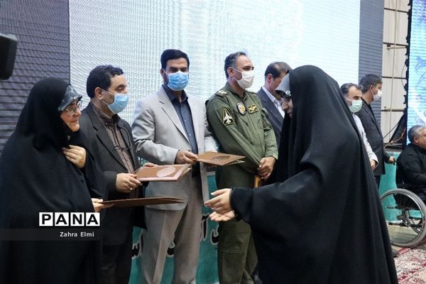 آیین اختتامیه چهلمین دوره مسابقات قرآن، عترت و نماز دانش‌آموزان سراسر کشور