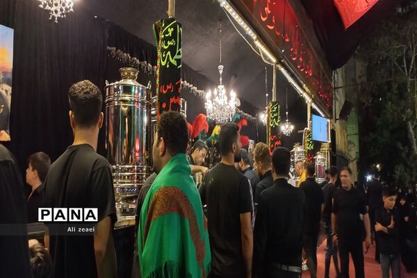 شورو شوق حسینی در کوچه پس کوچه‌های مشهد