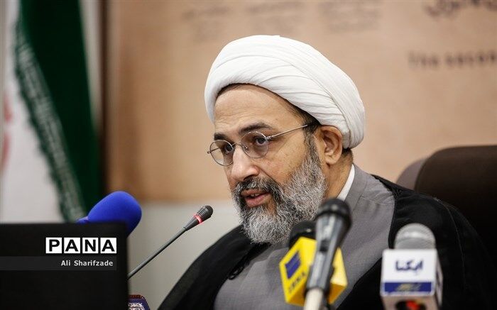 مساله امام حسین یک حرکت مردمی بوده و باید همین گونه ادامه پیدا کند