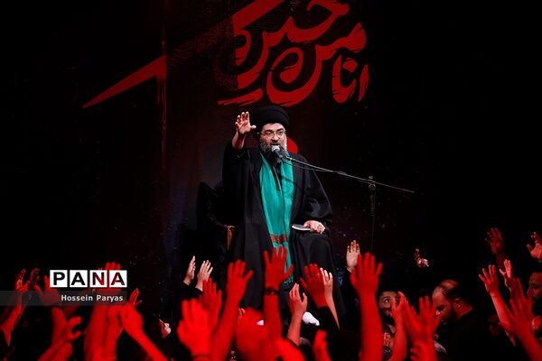 عزاداری شب سوم محرم در امام‌زاده صالح(ع)