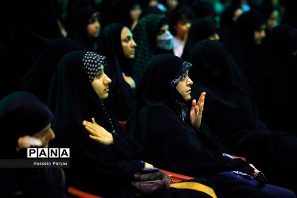 عزاداری شب سوم محرم در امام‌زاده صالح(ع)