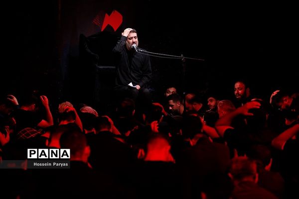 عزاداری شب سوم محرم در امام‌زاده صالح(ع)