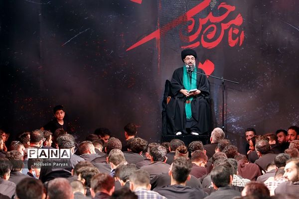 عزاداری شب سوم محرم در امام‌زاده صالح(ع)