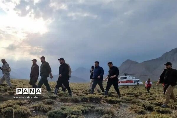 بازدید هوایی استاندار تهران از عشایر سیل‌زده  دشت لار رودهن