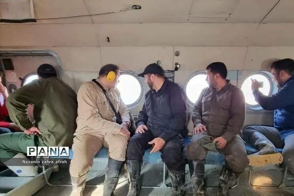 بازدید هوایی استاندار تهران از عشایر سیل‌زده  دشت لار رودهن