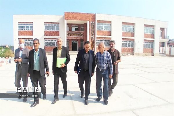 بازدید بخشدار میاندورود از پروژه دبستان شهید برزگر بادله