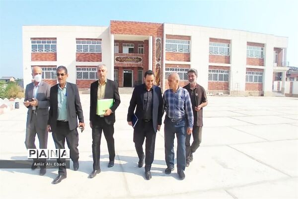 بازدید بخشدار میاندورود از پروژه دبستان شهید برزگر بادله
