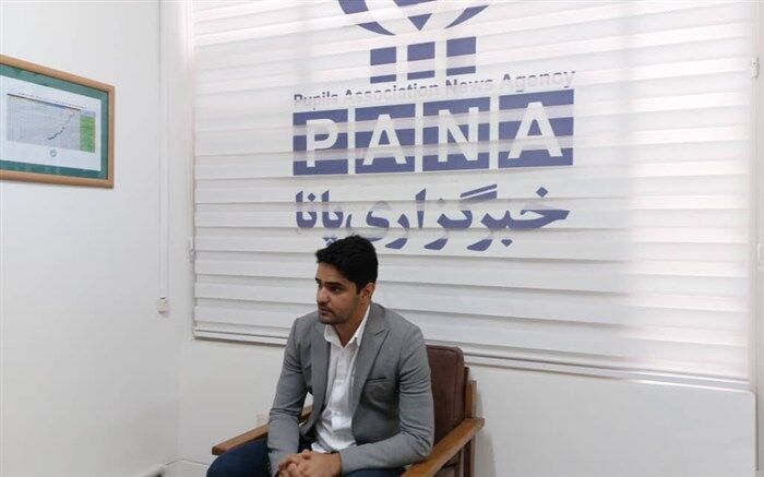 وقتی بازسازی مدارس مناطق محروم زنجان دغدغه معلم جوان می‌شود