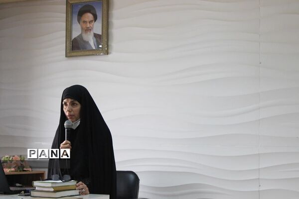 بازدید مسئولان سازمان دانش‌آموزی استان فارس از روند برگزاری همایش دختران بانوی بهشت