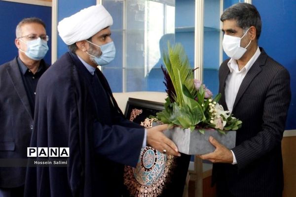 مراسم تکریم و معارفه معاون پرورشی و فرهنگی آموزش و پرورش هرمزگان