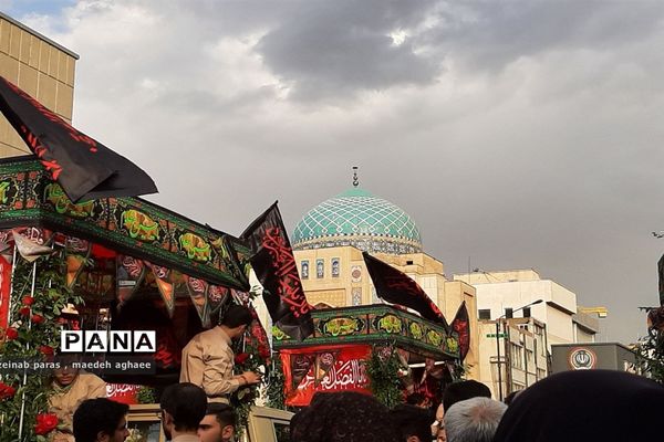 تشییع  پیکر پنج شهید مدافع حرم