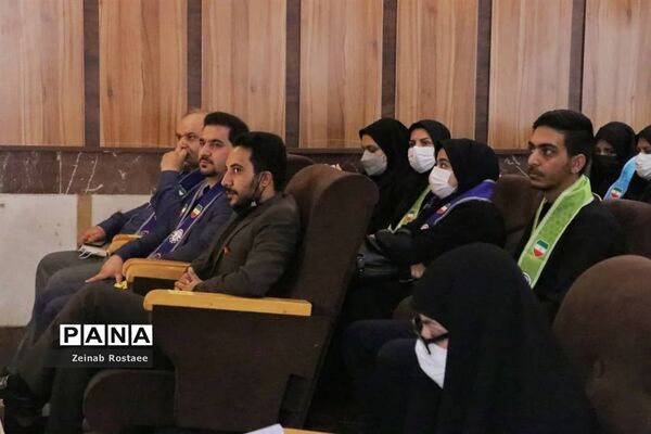 برگزاری همایش دختران بانوی بهشت ویژه دانش‌آموزان عضو سازمان دانش‌آموزی در ناحیه 2 شیراز
