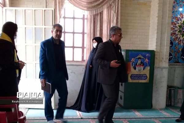 برگزاری همایش دختران بانوی بهشت ویژه دانش‌آموزان عضو سازمان دانش‌آموزی درشهرستان نی‌ریز