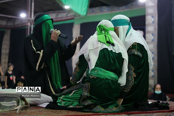 تعزیه‌خوانی حضرت فاطمه الزهرا‌(س) در تکیه شوفرها