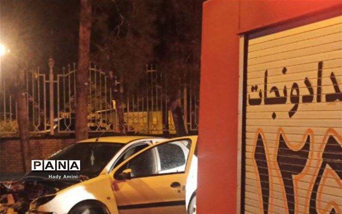 مهار حریق در کارگاه مبل سازی
