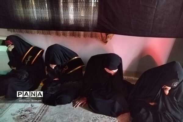 محفل دختران بهشتی در حرم حضرت معصومه(س)