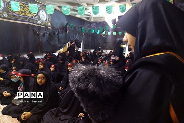 محفل دختران بهشتی در حرم حضرت معصومه(س)