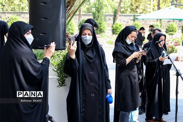 حاشیه جلسه هیات دولت - 12مرداد