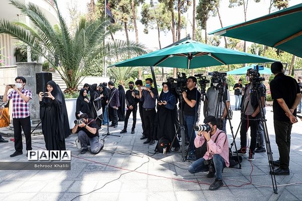 حاشیه جلسه هیات دولت - 12مرداد