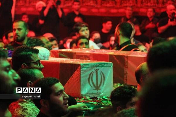 مراسم وداع با پیکر پاک شهدای مدافع حرم در بابل