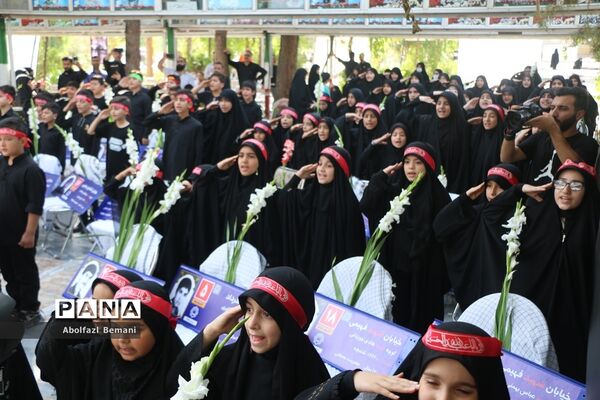 آیین آغاز نصب 222 تابلوی هوشمند شهدا در قم-2