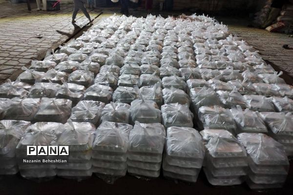 طبخ غذا نذری  در شب ششم محرم در شهرستان زیرکوه