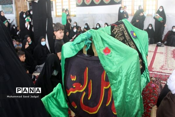 عزاداری مادران چابهاری در سوگ حضرت علی اصغر (ع)