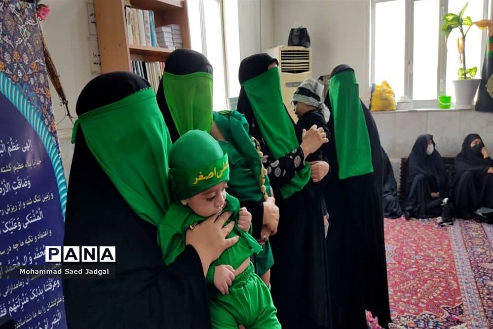 عزاداری مادران چابهاری در سوگ حضرت علی اصغر (ع)