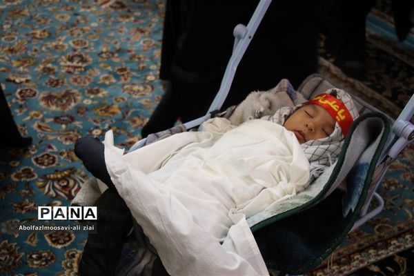 مراسم شیرخوارگان حسینی در حرم مطهر رضوی