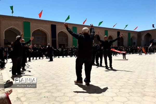 برگزاری مراسم زنجیر و سینه زنی در گناباد