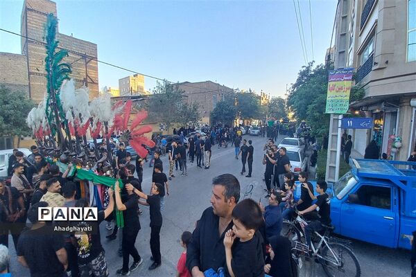 دسته‌روی عزاداران حسینی تا حرم مطهر رضوی