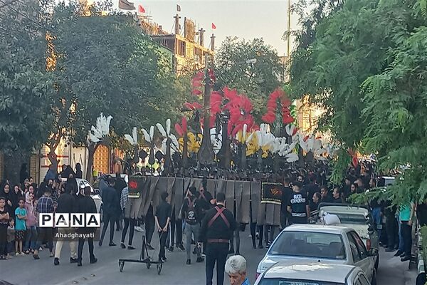 دسته‌روی عزاداران حسینی تا حرم مطهر رضوی
