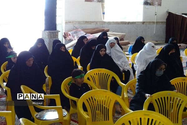 برگزاری مراسم احلی من العسل در شهرستان ورزنه