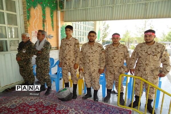 برگزاری مراسم احلی من العسل در شهرستان ورزنه